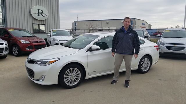 2015 Toyota Avalon Hybrid - Mike Raisor's Hidden Gems смотреть онлайн