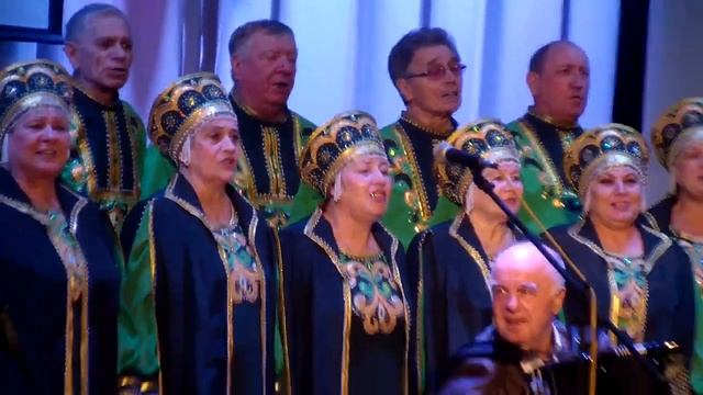 Песни под гармонь ❤️ Пой моя гармонь - Хор "Сибирячка" смотреть онлайн