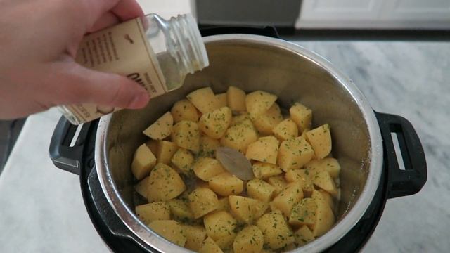 Braised Potatoes And Chicken