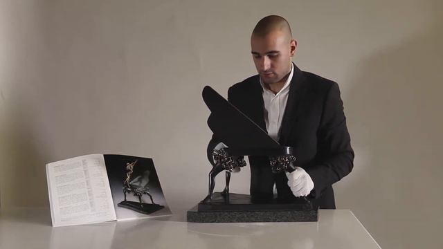 Unpacking - Surrealist Piano смотреть онлайн