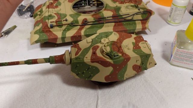 【TAKOM 2073】三花1/35 全内构虎王上色（四） German Heavy Tank Sd.Kfz.182 King Tiger смотреть онлайн
