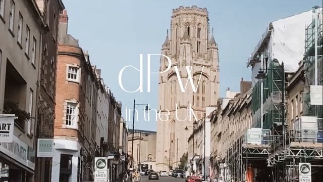 UK University Student | 00 смотреть онлайн