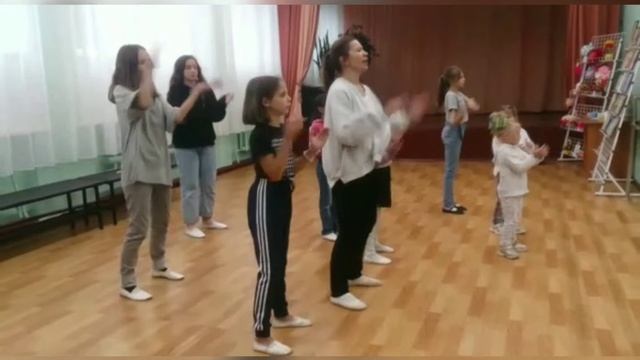 Видео-обзор «Танцы. Ритмика» смотреть онлайн