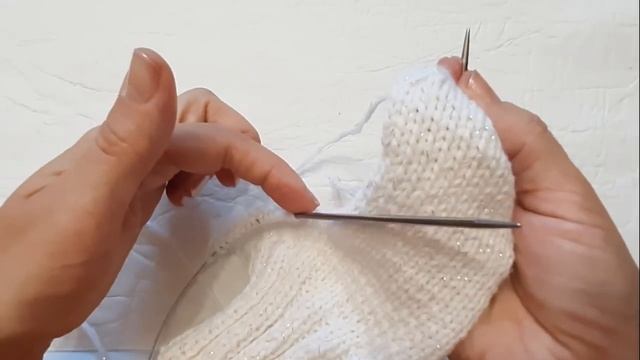 Супер белые носки двумя спицами без шва. Просто и красиво. Носки следки спицами. смотреть онлайн