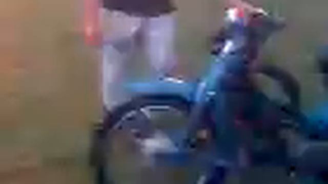 suzuki ts50 against a mini dr50 replica смотреть онлайн