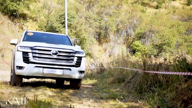 Toyota 300 тест драйв