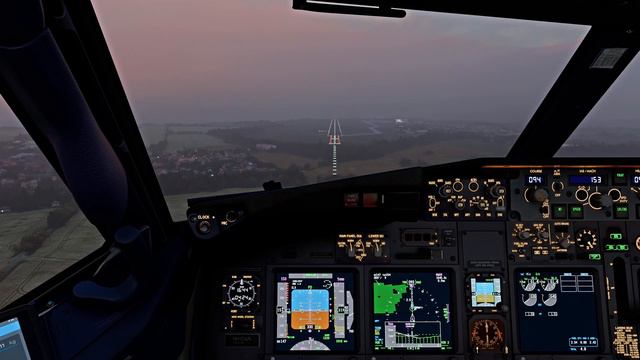 Erfurt Landing | PMDG B738 | MSFS смотреть онлайн