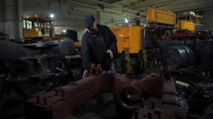 Ремонт задней полурамы на К-700, К-700А, К-701, также реставрация и обновление кабины К-700. Смотри