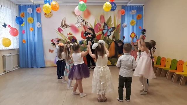 Весна-красна идёт! смотреть онлайн