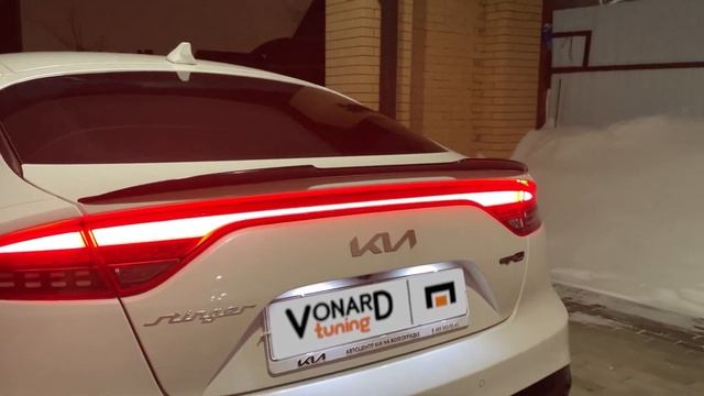 Спойлер лезвие на крышку багажника Kia Stinger 1 #VonardCustoms смотреть онлайн