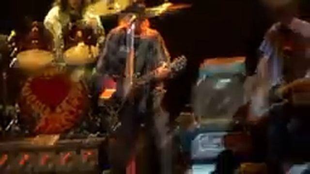 bises de vue à Neil Young + Promise of the Real - Mannheim 2019 смотреть онлайн