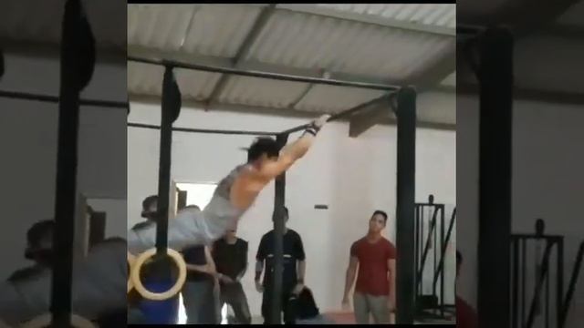 Самая сложная связка,самые сложные элементы по воркауту смотреть онлайн