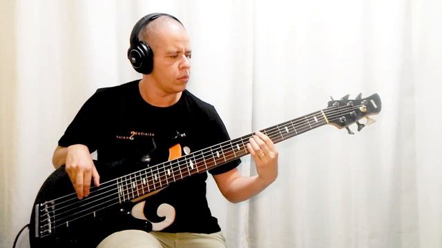 Perfect - Ed Sheeran - Baixo nada Cover смотреть онлайн