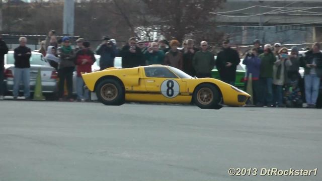Original Ford GT40 Mk II Driving @ Simeone Museum