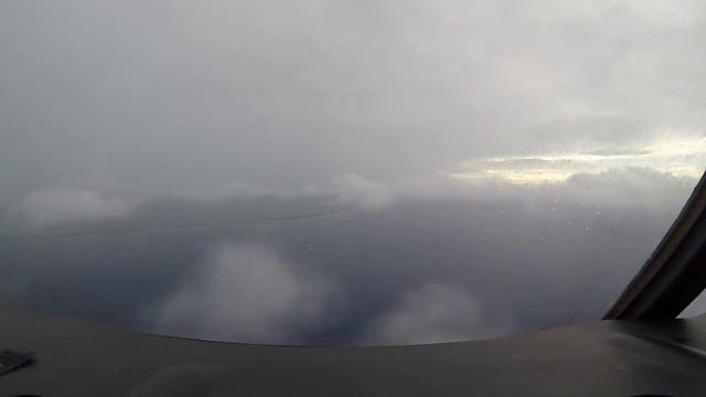 Approach and Landing at Majuro International Airport смотреть онлайн