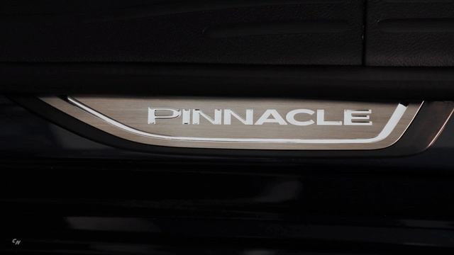 2021 Chrysler Pacifica Pinnacle with best in class AWD capability смотреть онлайн