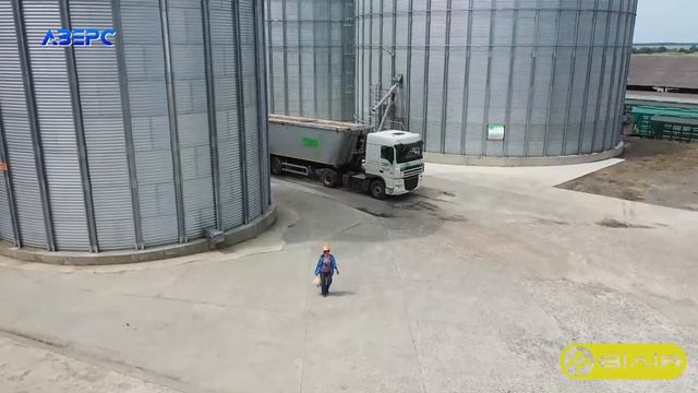 «Не продавайте землю»: Євген Дудка розповів історію компанії та звернувся до пайовиків смотреть онлайн
