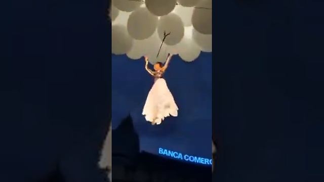 ВОЗДУШНЫЙ ТАНЕЦ. ВЕЛИКОЛЕПНО! смотреть онлайн