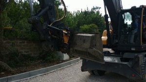 engcon ,тилтротатор(рототилт)-это наклонно поворотная платформа !!!