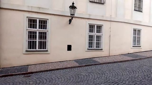 Улица Пражского града смотреть онлайн