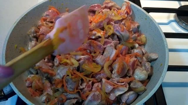 Тушеные куриные желудки. Просто и бюджетно смотреть онлайн