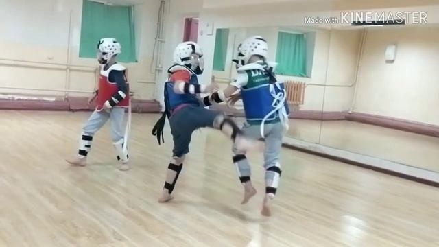 На тренировке Тхэквондо смотреть онлайн