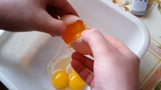 шок!!! 3 желтка в яйце)))) смотреть онлайн
