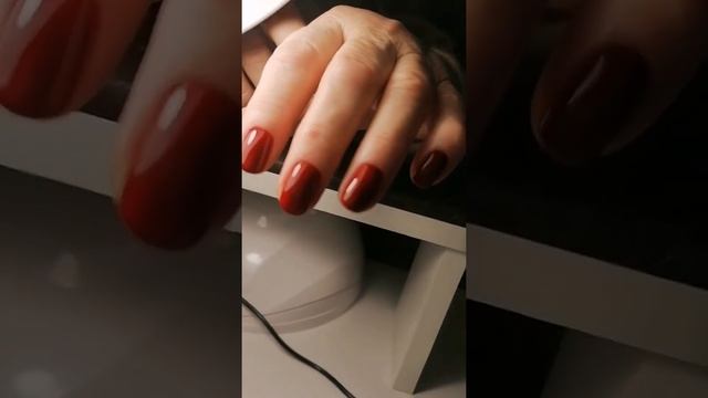 Пришла пора красного маникюра ❤️ Бордовый маникюр?Укрепление гелем ?Ноготочкам месяц? смотреть онлайн