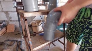 Вентиляция из  канализационных труб ! Пожалуй самый простой и дешевый вариант !