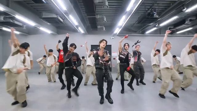 Stray Kids (스트레이 키즈) - "LALALALA (락)(樂)" Dance Practice Mirrored смотреть онлайн