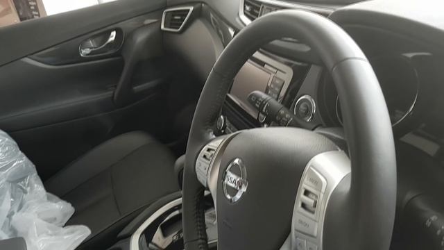NISSAN X TRAIL 2.0 V CVT 4WD ราคา 1,392,000 บาท смотреть онлайн