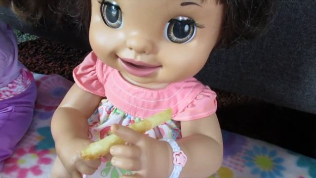 BABY ALIVE McDonalds Outing With Pumpkin, Ruby Snow & Margie McCabe! смотреть онлайн