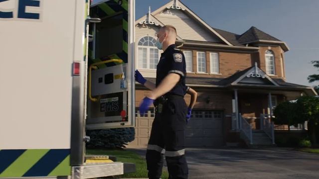 Demers Ambulances & Mercedes-Benz 30 sec. /Partenariat Demers Ambulances & Mercedes-Benz 30 sec. смотреть онлайн