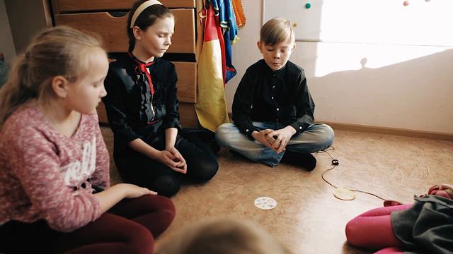 ОБЗОРЫ: Видео обзор настольной игры "Доббль" для детей смотреть онлайн