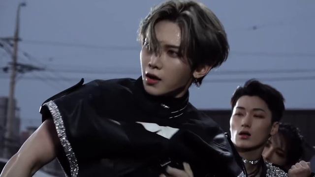 [Озвучка By ATINY'S TREASURE] Съёмки клипа ATEEZ - 'Deja Vu'