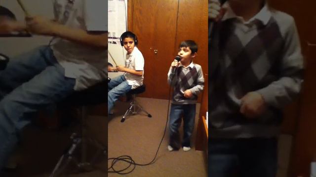 RAUL Y CHATO SOLORIO смотреть онлайн