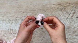 Цветочек из Alize Puffy fine. Цветок для кардигана. Цветок для повязки. Вязание руками.