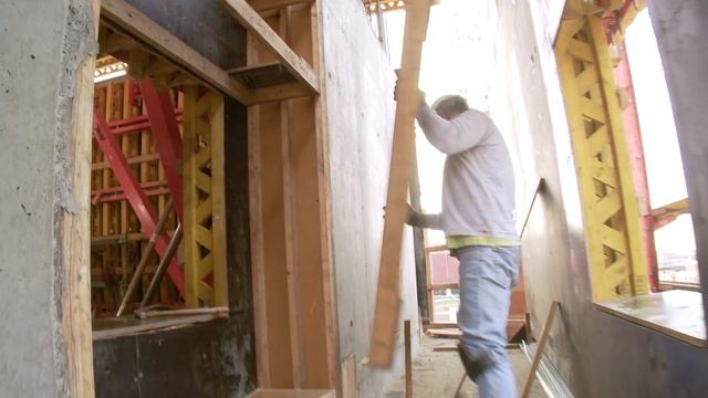 FORMWORK | PERI ACS Core 400 Climbing Formwork - Customer Testimonial (EN) смотреть онлайн