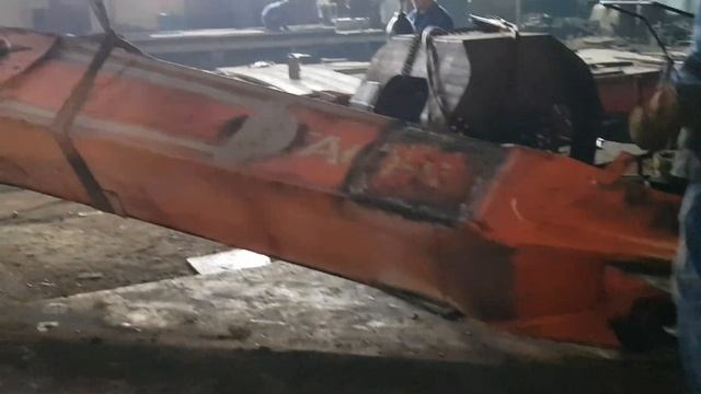 ремонт стрелы экскаватора / boom repair смотреть онлайн