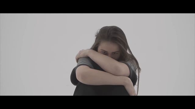 Aliens Crew | Billie Eilish - When the party’s over | смотреть онлайн