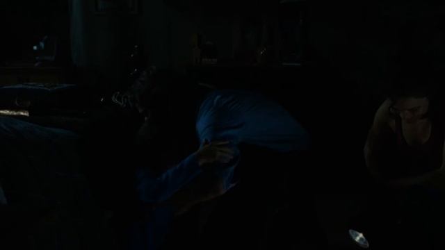 Aliens Vs. Predator 2 : Requiem - Bedroom Scene (HD)