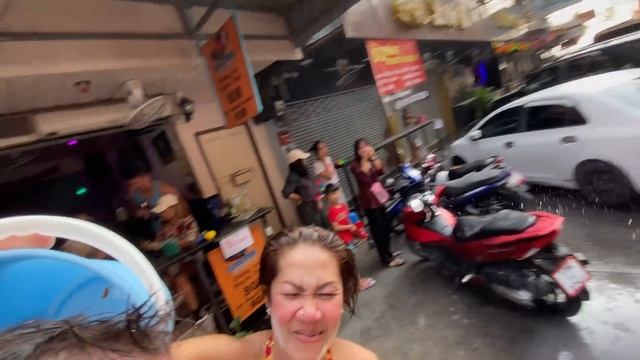 ТАЙСКИЙ НОВЫЙ ГОД. СОИ 6. МОКРЫЕ И СЧАСТЛИВЫЕ! PATTAYA SONGKRAN 2023 SOI 6