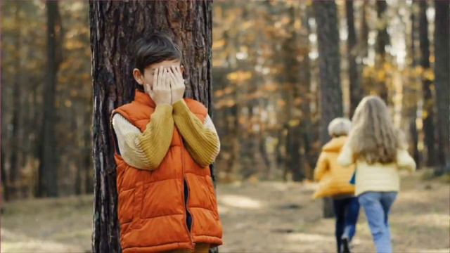 Коротко о важном. Сборы ребёнка в лагерь смотреть онлайн