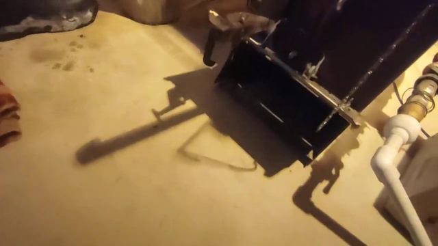 Чистка и растопка котла БТР 15 Павловского котельного завода. смотреть онлайн