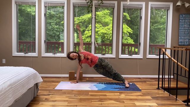 Waning Moon Yoga Flow (45 Min Intermediate Vinyasa Yoga Class) смотреть онлайн