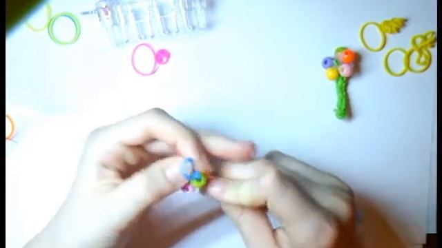 Rainbow loom/Плетение из резиночек/Корзиночка 2 часть смотреть онлайн