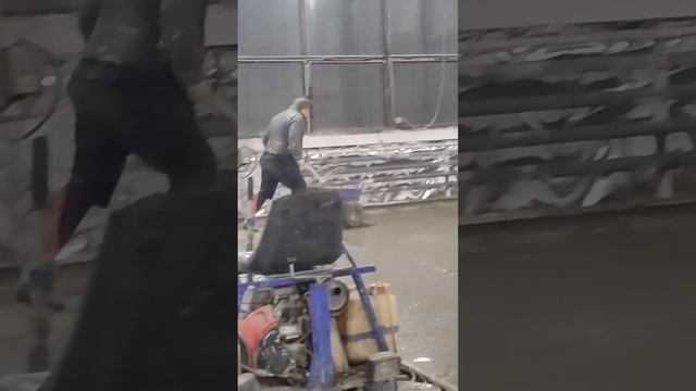 ШЛИФОВКА ПОЛА В АНГАРЕ Мастер Топ 850м2 Часть 3 #стройка