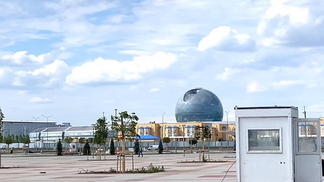 Новая Мечеть в Нур-СултанАстана Столица Казахстана Самая большая Мечеть в Центральной Азии.