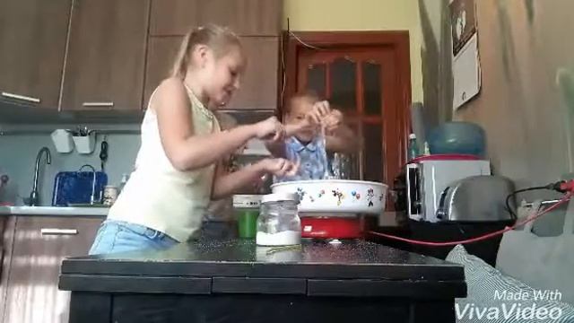 Делаем сладкую вату в домашних условиях! смотреть онлайн