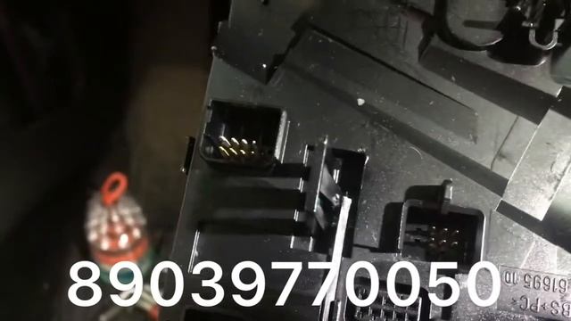 Заклинил замок зажигания Фольксваген Джетта 2009 г.в. Поворачивается ключ всего на 15-20 градусов. смотреть онлайн